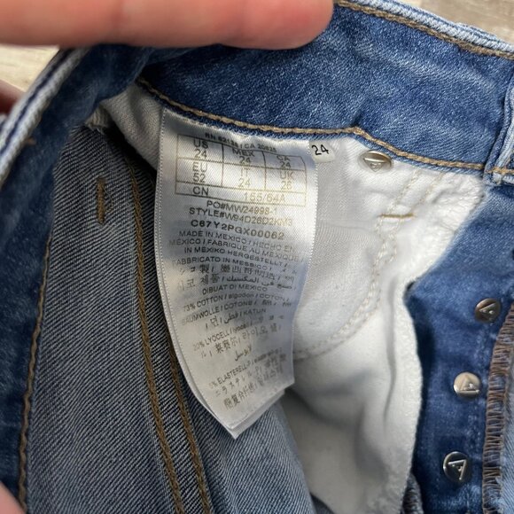 Guess High Rise Exposed Button Fly Leg Fray Denim Shorts Blue Women’s Size 24 - Picture 8 of 9